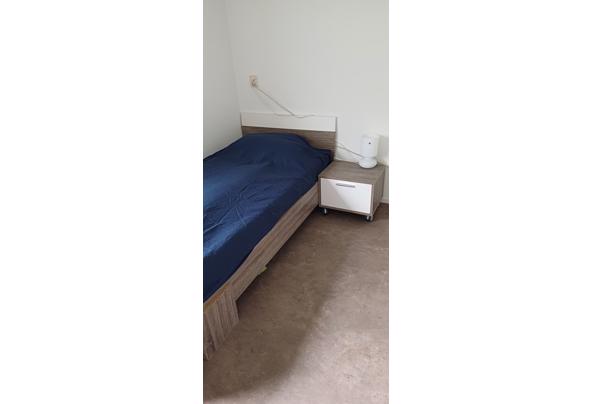 Bed, nachtkastje, kledingkast  - 20250722_121902