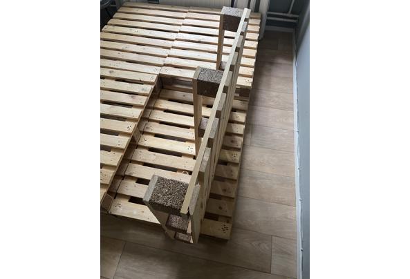 8 pallets van 70x100cm - IMG_1265