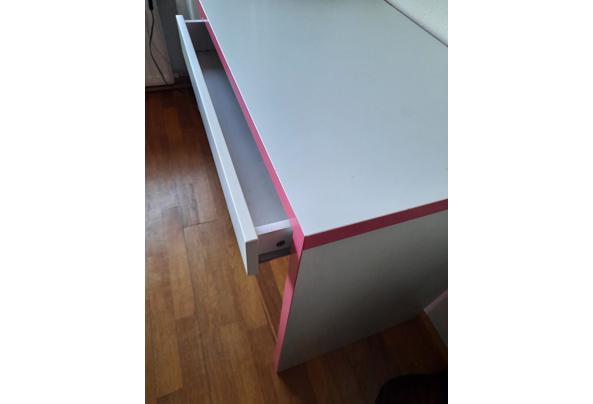 Bureautje Ikea voor kind - 17520904729287971770686044462986