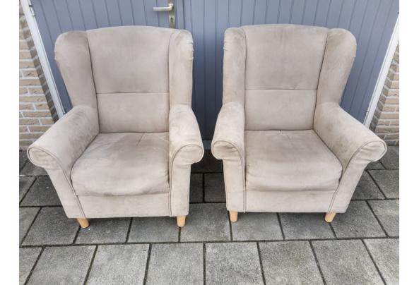 Twee beige fauteuils, suede-look - Stoel-3