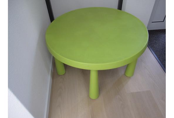 ronde lage tafel van kunststof - IMG_1356