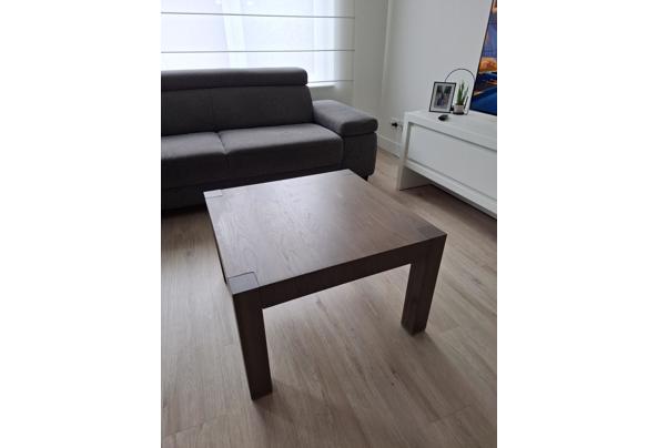 Eettafel met 4 stoelen en bijbehorende salontafel - 20260330_170320