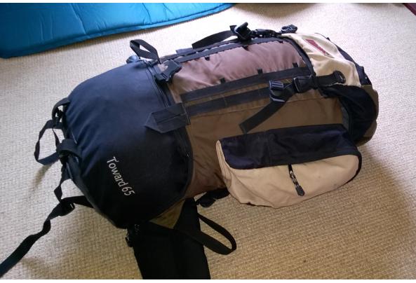 Backpack met kampeerspullen (o.a. Bever Bivacsac) - WP_20190306_15_45_35_Pro