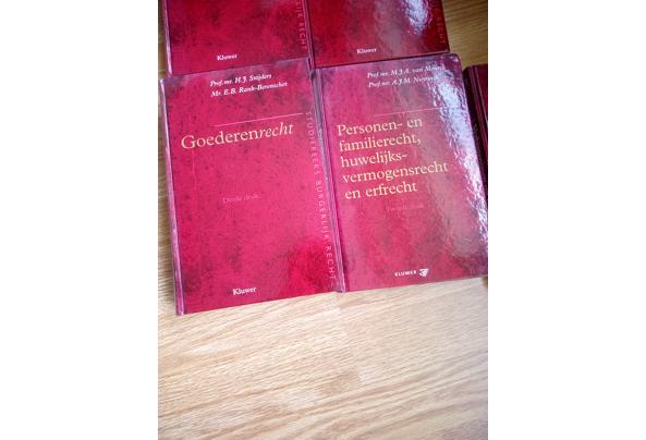STUDIE BOEKEN NEDERLANDS RECHT in Leidschendam - Boeken en