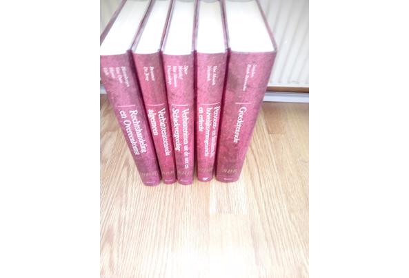 STUDIE BOEKEN NEDERLANDS RECHT in Leidschendam - Boeken en