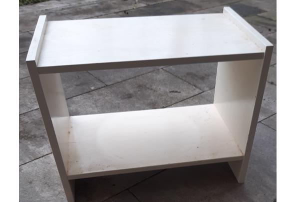 Wit houten bijzettafeltje - 20260116_122757