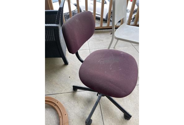 Dining chairs cushioned - Rotating_chair_2