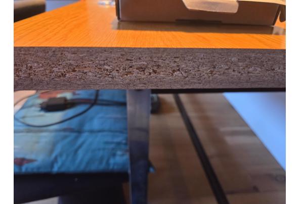 Eettafel modern staal onderstel blad beschadigd - 17642349074692075119121356439592