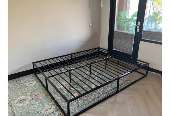 Stalen bed frame zwart 160 - IMG_9665