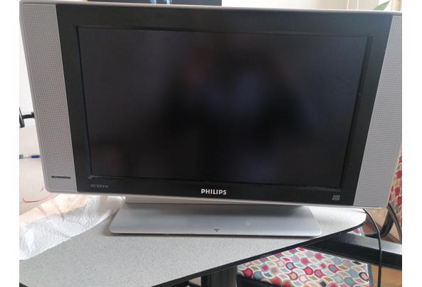 Philips flat screen tv. - 17341742461048656088461958499884