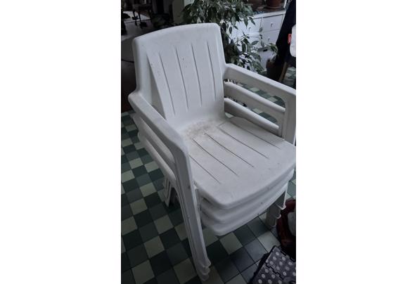 Kunststof buitenstoelen - IMG_5011