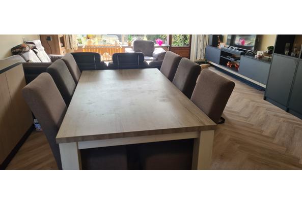 Eettafel en 6 eetkamerstoelen  - 20241015_114059