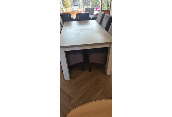 Eettafel en 6 eetkamerstoelen  - 20241015_114111