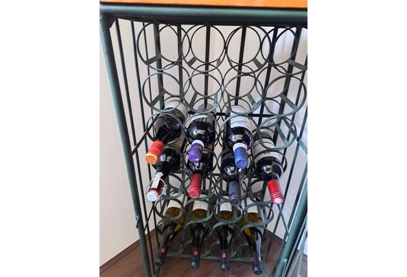 Wijnrek voor 32 flessen en plateau voor karaffen - 20250702_131157