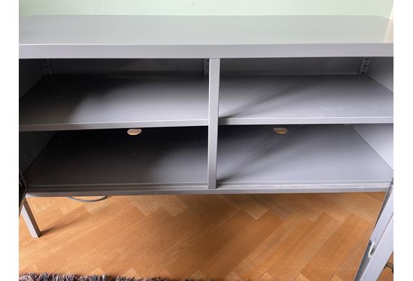 IKEA TV MEUBEL METAAL GRIJS - IMG_4886
