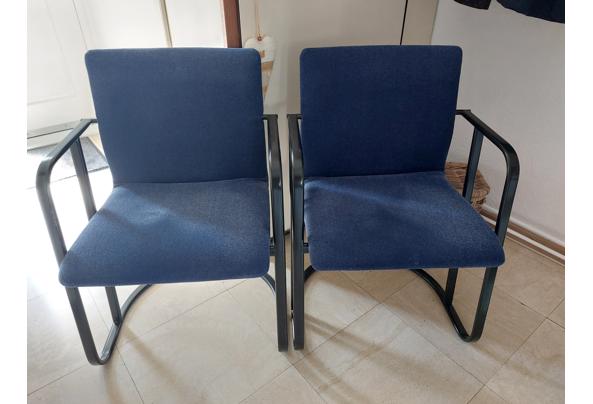 2 blauwe stoelen - 20230907_143614