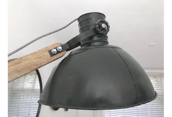 Industriële houten vloerlamp - IMG_1642