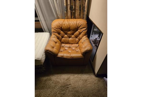 Bankstel driezits en twee stoelen - 20251116_212133