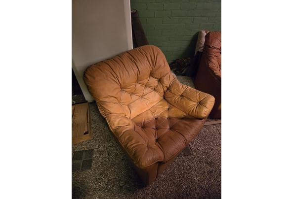 Bankstel driezits en twee stoelen - 20251116_212648