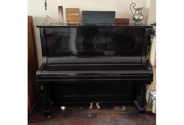 Antieke Piano - Gratis af te halen - WhatsApp-Image-2026-10-22-at-14-21-44-(1)