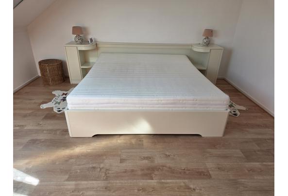 Nette tweepersoons bed - 20260721_172910