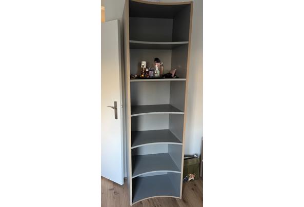 Lichtgrijze houten kast - IMG_1358