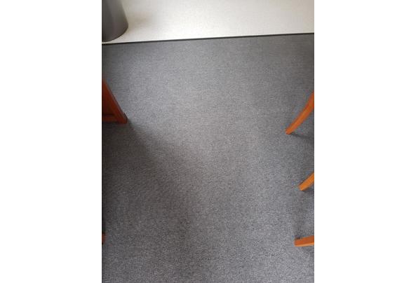 Tapijt grijs ongeveer 60m2 - 20230927_130749