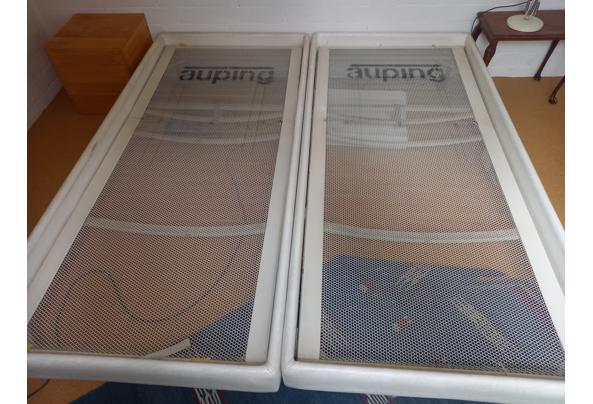 2 aupingbedden met verstelbare bodem - 20260420_134155