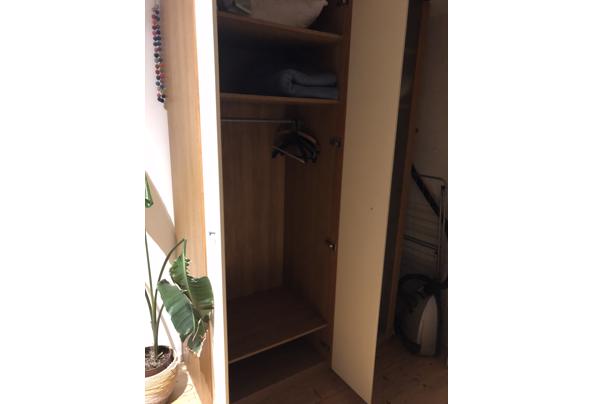 Kledingkast witte en glazen deuren (totaal 2 stuks) - IMG_9204