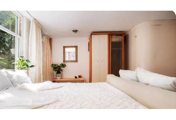 Kledingkast witte en glazen deuren (totaal 2 stuks) - Schermafbeelding-2026-01-21-om-09-43-16