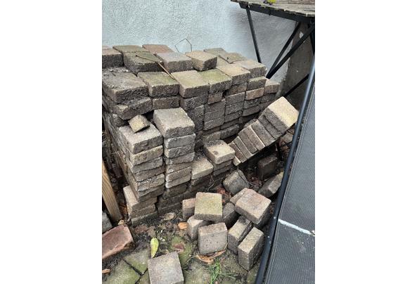 Vierkante kinkers voor terras  - IMG_2318