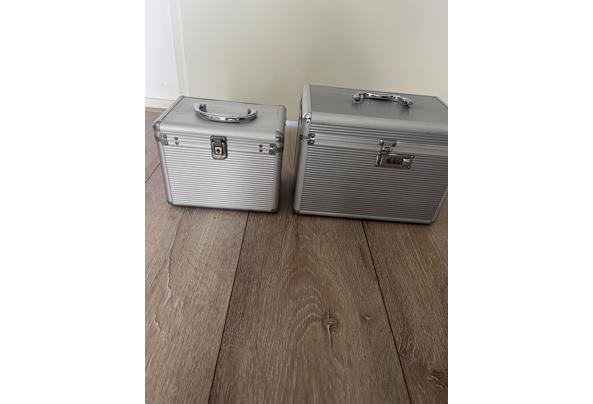 Aluminium beauty cases - IMG_4247