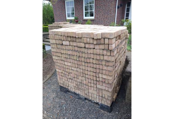 Gebruikte straatstenen ca. 54 m2 op pallets - Straatst-2