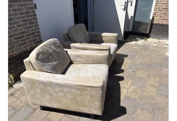 2 fauteuils in redelijke staat - IMG_0251