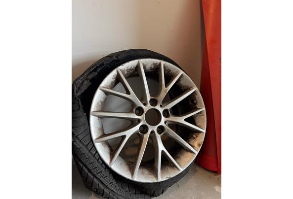 BMW Styling 380 | Velgen (3 stuks + 1 beschadigd) met winterbanden - IMG_9027