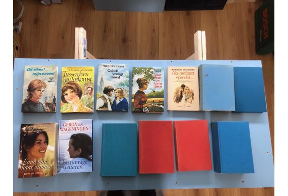 Streekromans Nederlands diverse schrijvers  - 7B9D6190-811D-4BAF-8242-C7D24D3BA0AD_637573785640105158