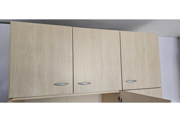 Kledingkast kinderkamer - kast2