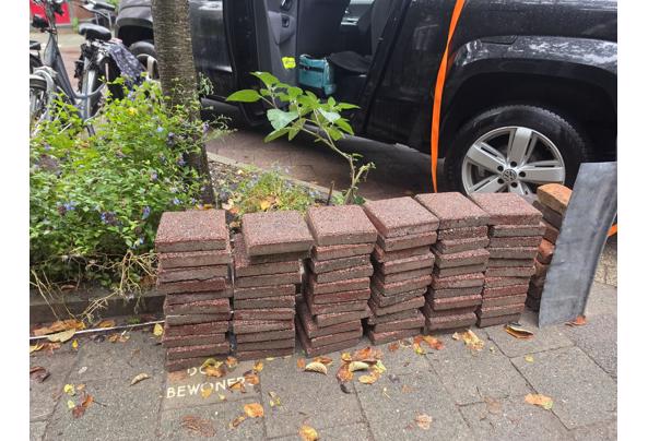 roze terrastegels 20x20 - 20261009_174700