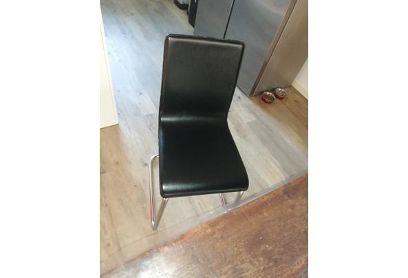 6 zwarte stoelen, modern - IMG_20210923_093158