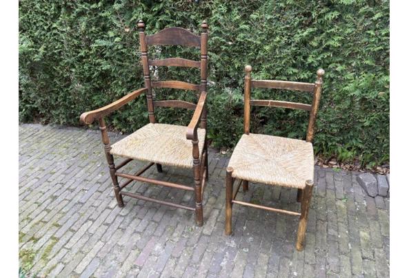 Twee stoelen met rieten zitting - IMG_1929