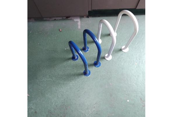 muurbeugels om plank op te bevestigen - beugels---1---