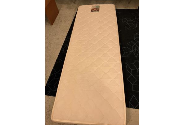 Twee goede en schone matrassen - IMG_7880