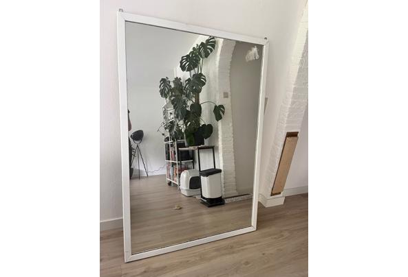Grote spiegel in wit houten frame - IMG-20240413-WA0004