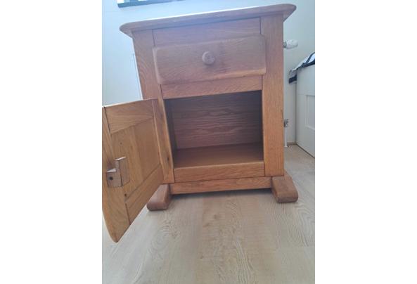 Houten nachtkastje - 68b7f44a-9084-467e-b8a0-e3950a6a0cd3