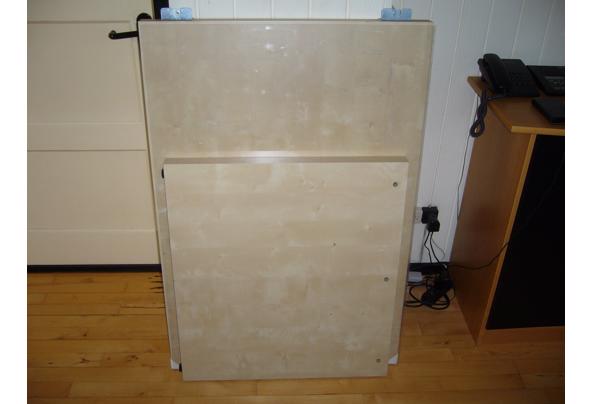 Tafel/bureau voor boekenkast Kallax Ikea - P1010214