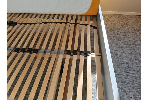 Bed 1.80 x 2.00 m incl nachtkastje - IMG20261003113833