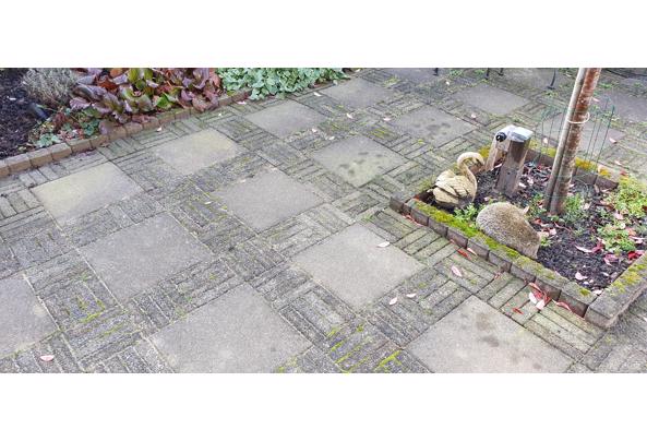Ongeveer 65 m2 straatwerk - 20230210_111919