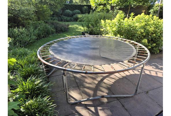 Trampoline! - ee27bfdc-52c7-43fb-9eb8-5e53de0ec74d