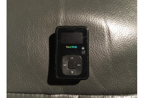 MP3 speler - 470566EF-59BC-4C00-A125-610B8C09F8FE