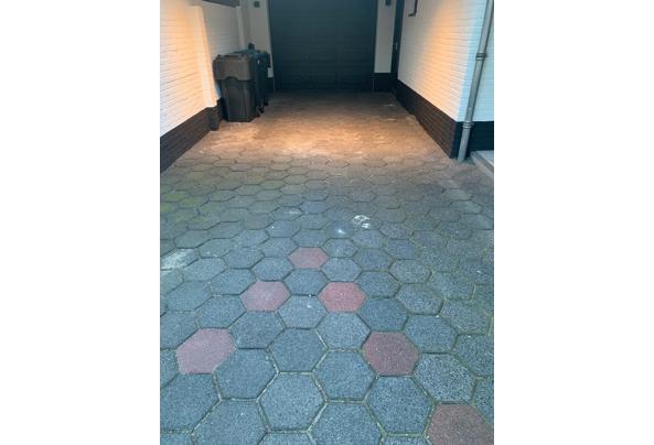 6 kantige opritstenen ca 60m2 - 1be99170-e0f3-49bf-83cd-e3207e6d85f2
